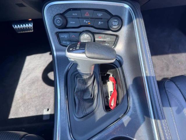 2017 Dodge Challenger SXT Plus