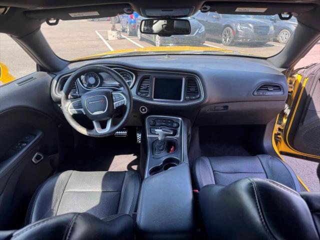 2017 Dodge Challenger SXT Plus