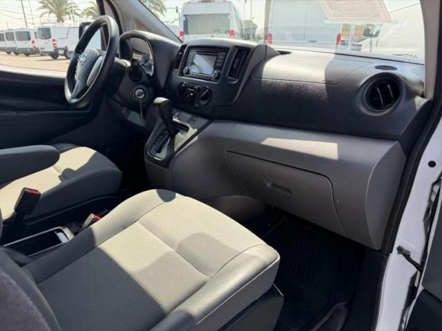 2019 Nissan NV200 S