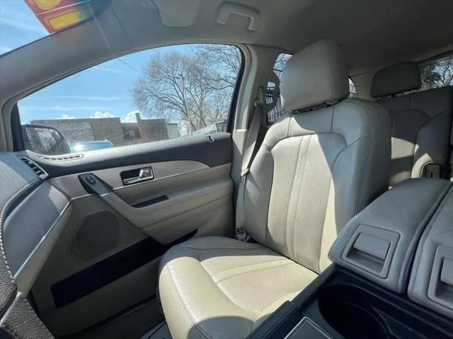2012 Lincoln MKX Base