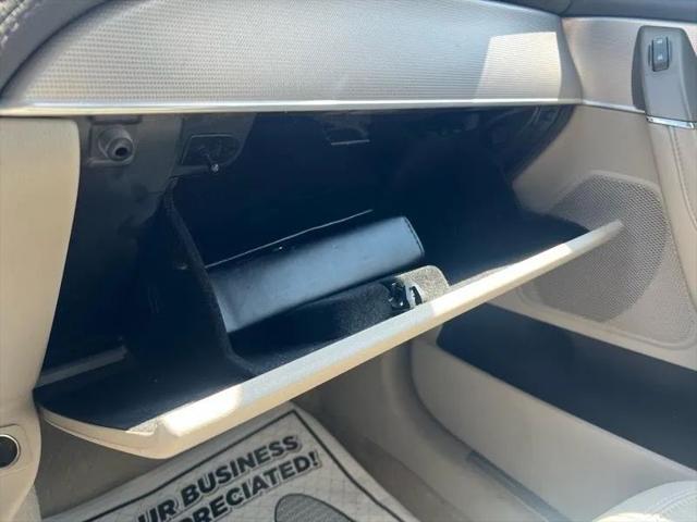 2012 Lincoln MKX Base