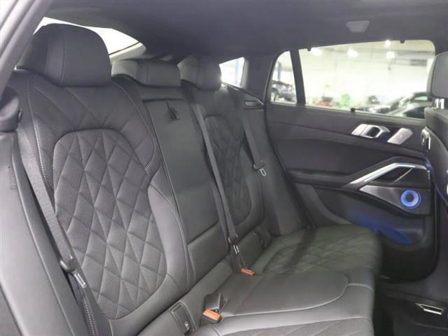 2024 BMW X6 M60i