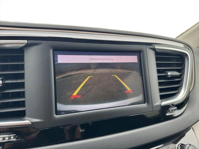 2022 Chrysler Voyager LX