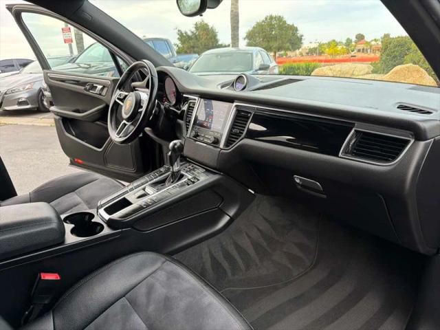 2018 Porsche Macan Base