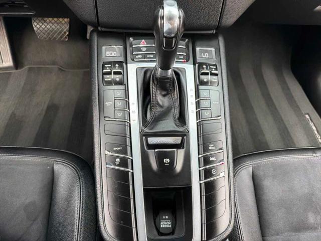 2018 Porsche Macan Base