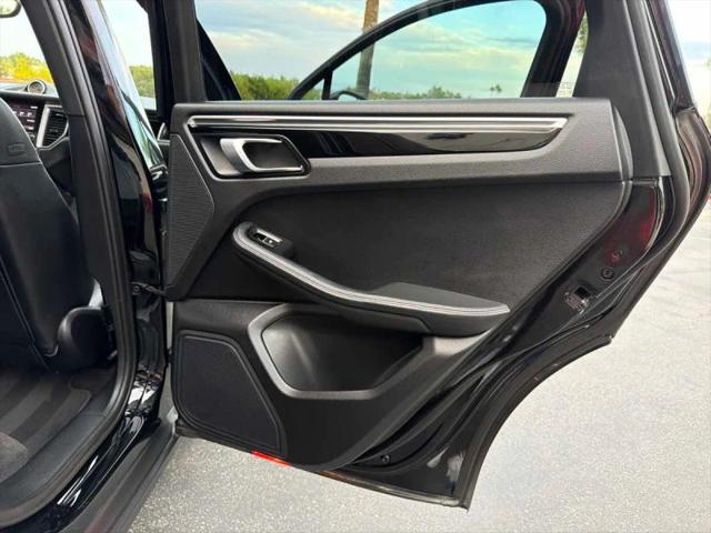 2018 Porsche Macan Base