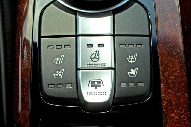 2018 Genesis G90 3.3T Premium