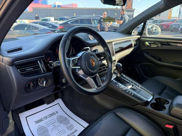 2021 Porsche Macan Base