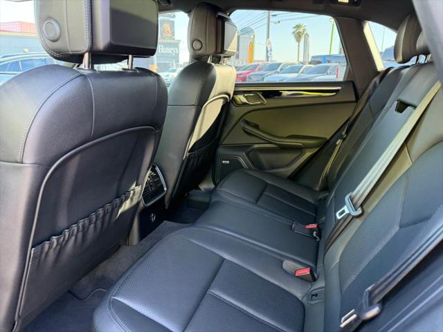 2021 Porsche Macan Base