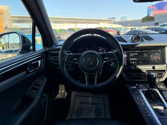 2021 Porsche Macan Base