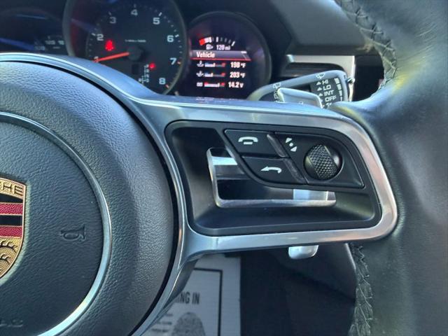 2021 Porsche Macan Base