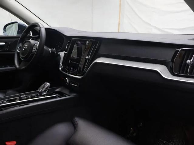 2022 Volvo S60 B5 Inscription