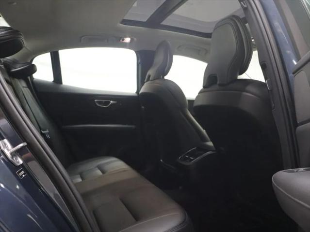 2022 Volvo S60 B5 Inscription