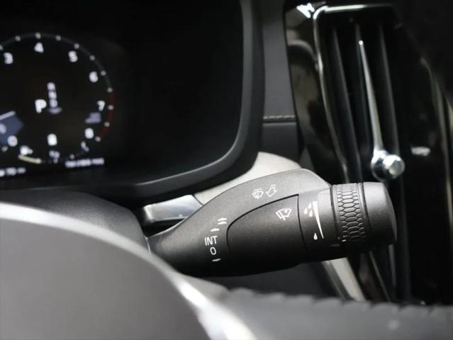 2022 Volvo S60 B5 Inscription