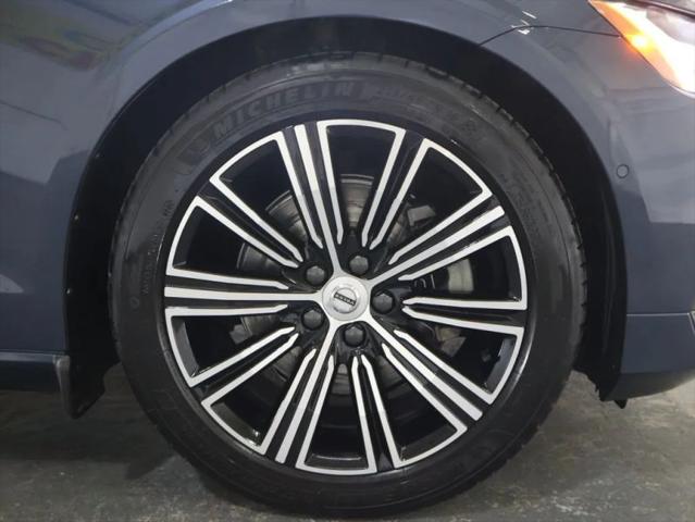 2022 Volvo S60 B5 Inscription