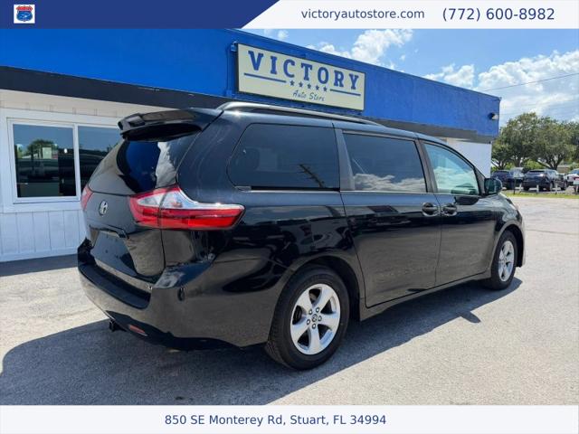 2019 Toyota Sienna LE 8 Passenger