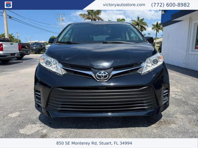 2019 Toyota Sienna LE 8 Passenger