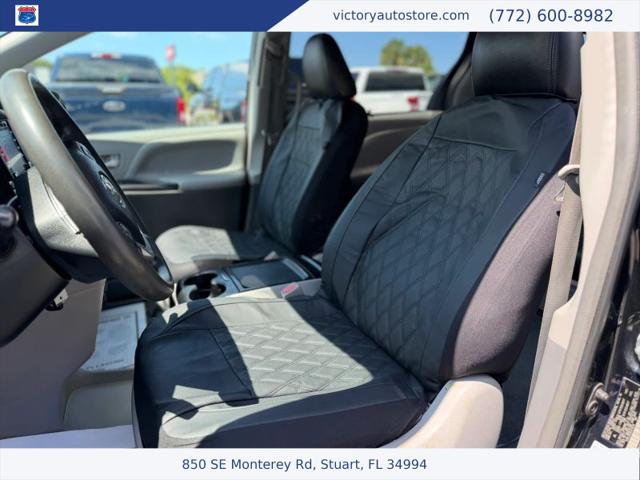 2019 Toyota Sienna LE 8 Passenger