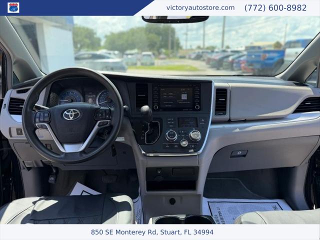 2019 Toyota Sienna LE 8 Passenger