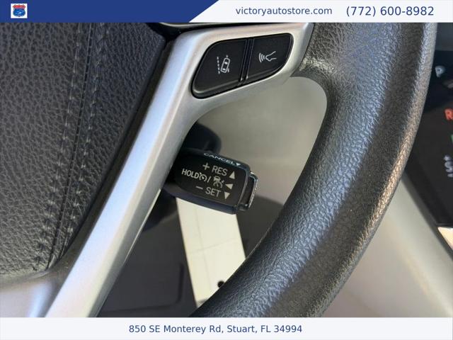 2019 Toyota Sienna LE 8 Passenger