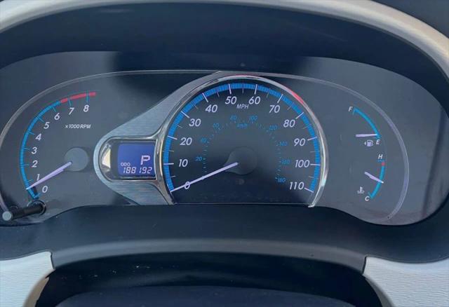 2013 Toyota Sienna XLE V6 8 Passenger
