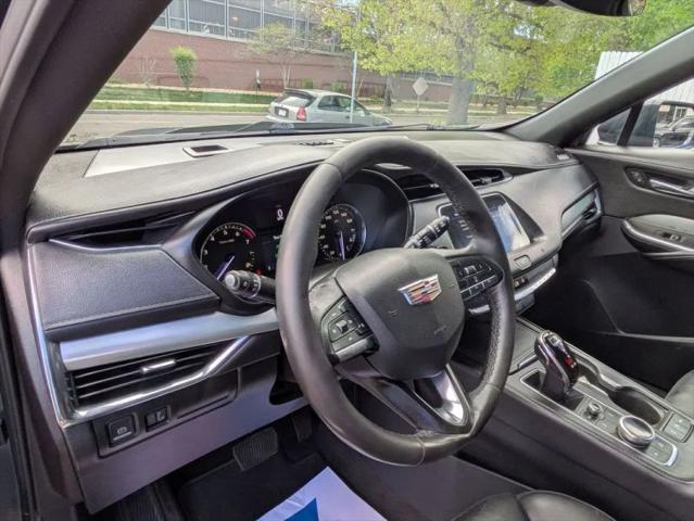 2020 Cadillac XT4 FWD Premium Luxury