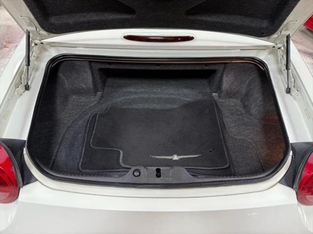 2002 Ford Thunderbird Base