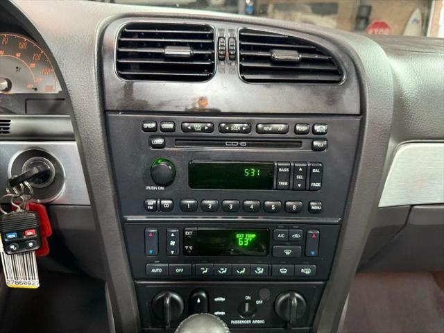 2002 Ford Thunderbird Base