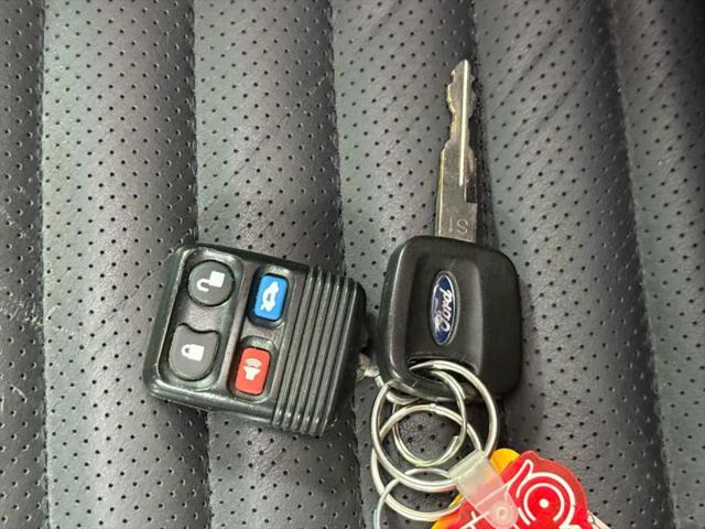 2002 Ford Thunderbird Base