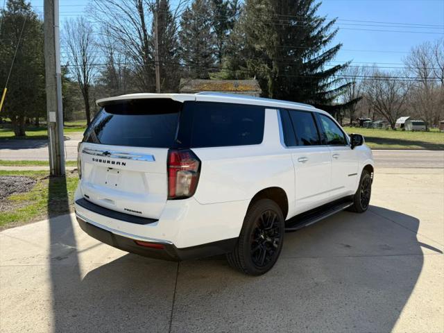 2022 Chevrolet Suburban 4WD Premier