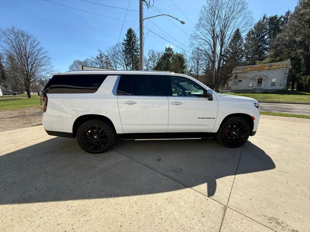 2022 Chevrolet Suburban 4WD Premier