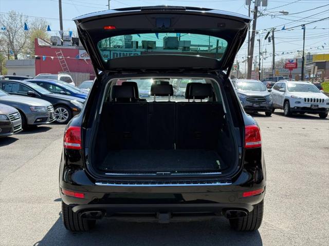 2012 Volkswagen Touareg VR6 Sport