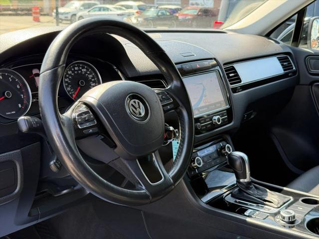 2012 Volkswagen Touareg VR6 Sport