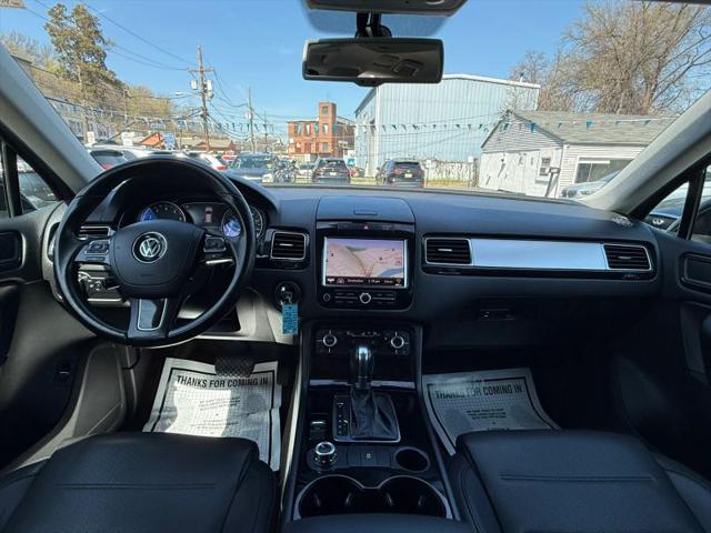 2012 Volkswagen Touareg VR6 Sport