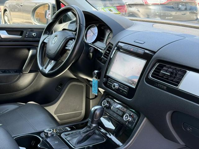 2012 Volkswagen Touareg VR6 Sport