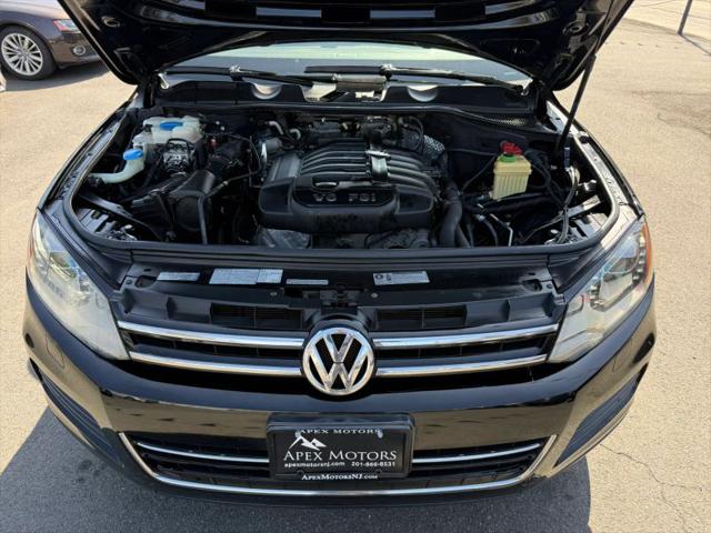 2012 Volkswagen Touareg VR6 Sport