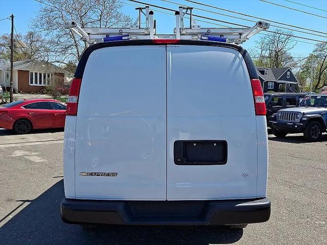 2021 Chevrolet Express Cargo Van RWD 2500 Regular Wheelbase WT