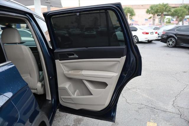 2019 Volkswagen Atlas 3.6L V6 SE w/Technology R-Line