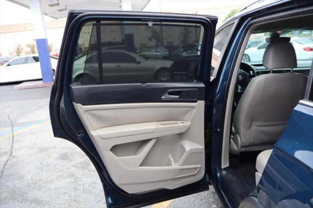 2019 Volkswagen Atlas 3.6L V6 SE w/Technology R-Line