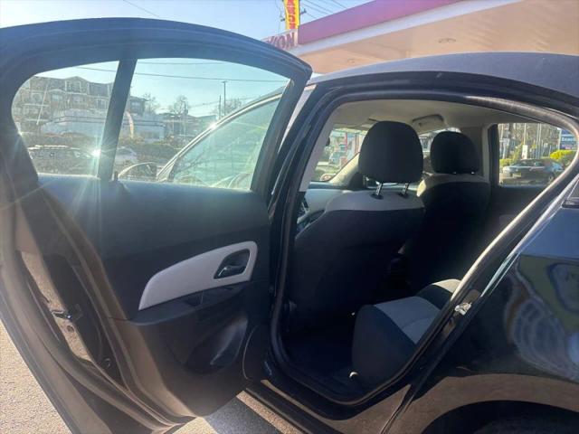 2012 Chevrolet Cruze LS