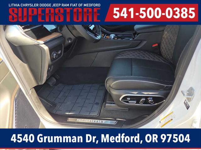 2026 Jeep Grand Cherokee Summit