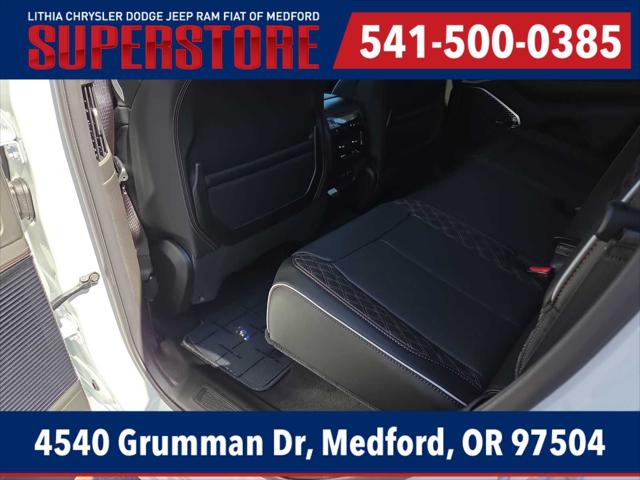 2026 Jeep Grand Cherokee Summit
