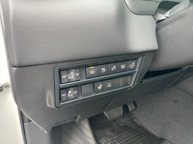 2026 Toyota Tundra Platinum Hybrid CrewMax 5.5' Bed