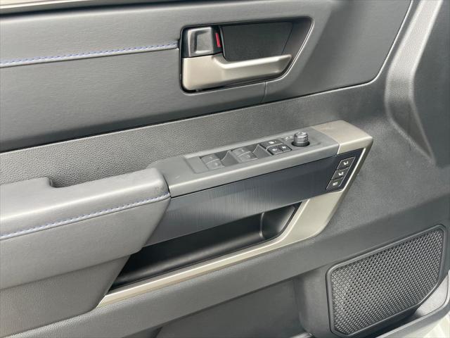 2026 Toyota Tundra Platinum Hybrid CrewMax 5.5' Bed