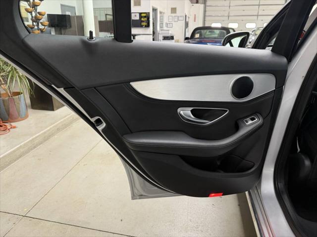 2015 Mercedes-Benz C-CLASS C 300 C 300 4MATIC AWD 4dr Sedan