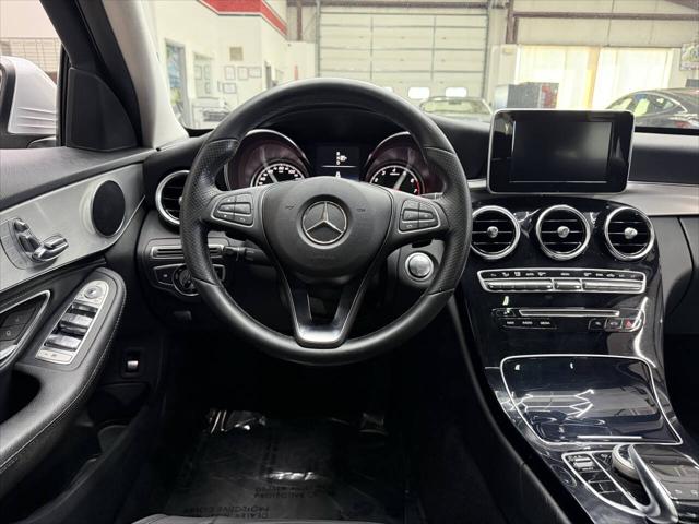 2015 Mercedes-Benz C-CLASS C 300 C 300 4MATIC AWD 4dr Sedan