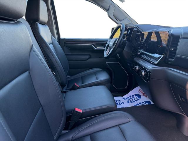 2024 GMC Sierra 1500 4WD Crew Cab Short Box SLT