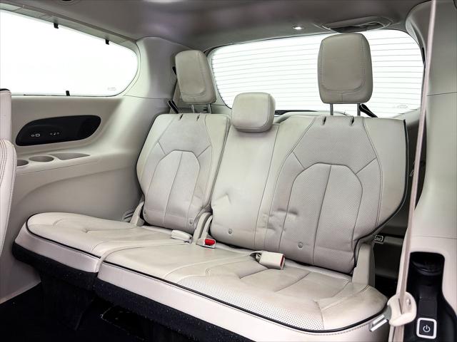 2021 Chrysler Pacifica Limited AWD