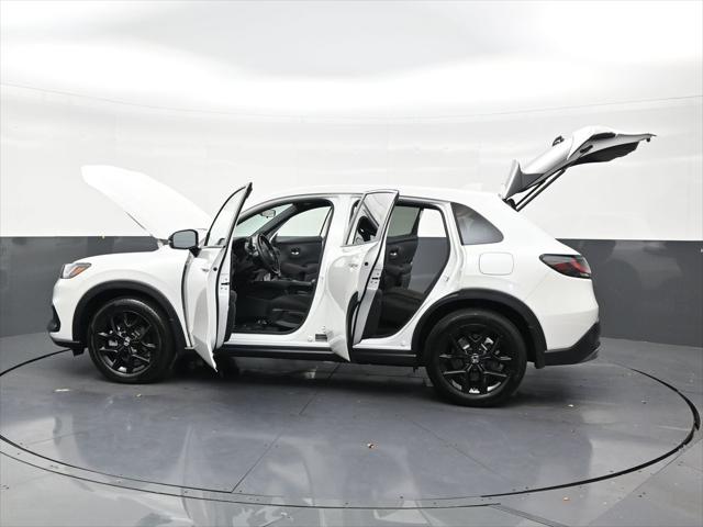 2025 Honda HR-V 2WD Sport
