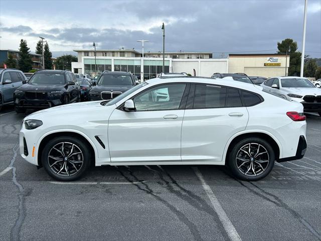 2025 BMW X4 xDrive30i